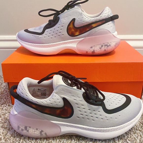 nike multi coloured mens trainers